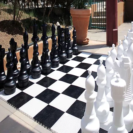 Des Victoires - Restaurant Hotel 3*