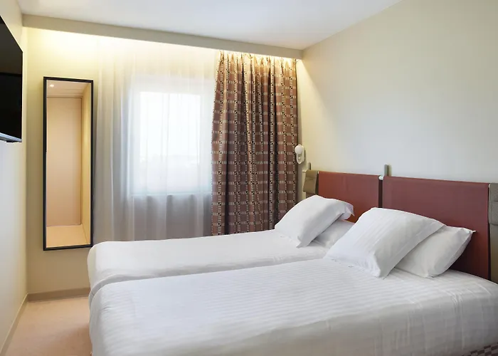 Отель Des Victoires - Restaurant Канны