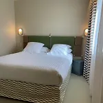 Des Victoires - Restaurant فندق